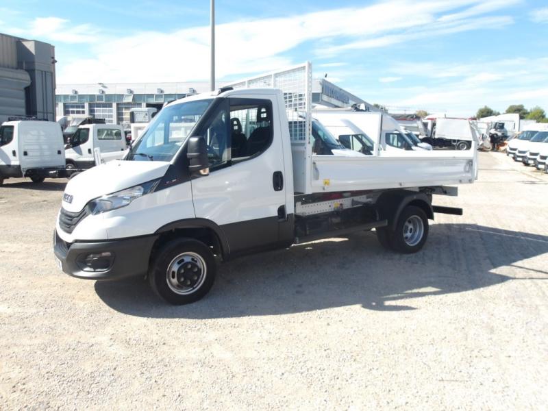 Benne Iveco Daily 35C16 Benne arrière