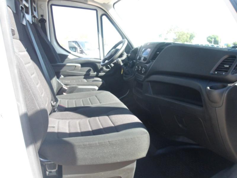 Benne Iveco Daily 35C16 Benne arrière