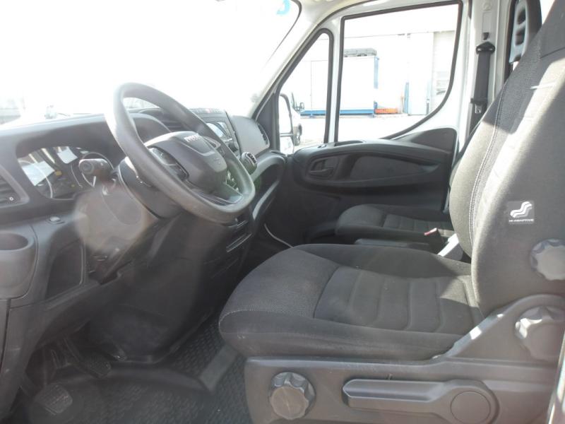 Benne Iveco Daily 35C14D Benne arrière