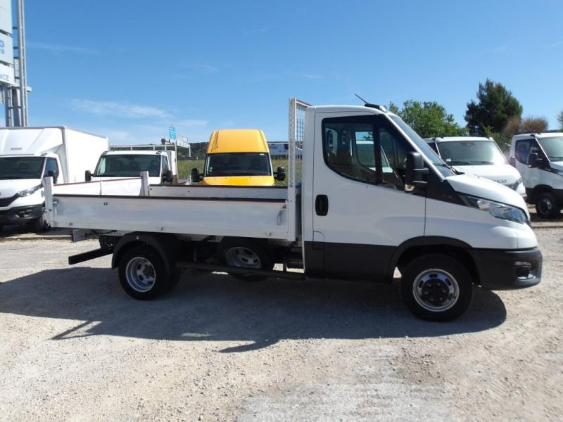 Benne Iveco Daily 35C16 Benne arrière