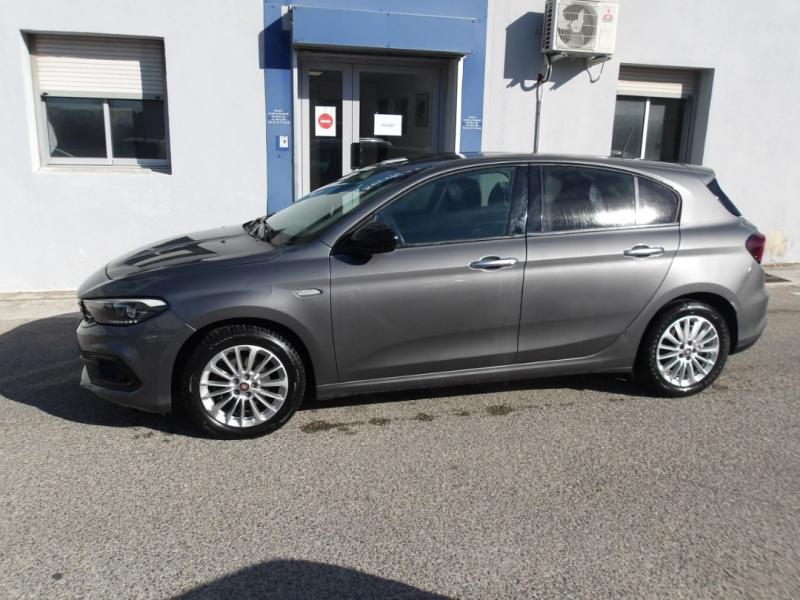 Voiture Fiat TIPO SW MJT 120 Berline