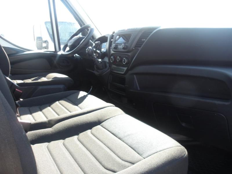 Caisse grand volume Iveco Daily 35C16