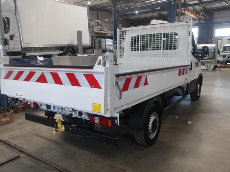 Benne Iveco Daily 35S14 Benne arrière