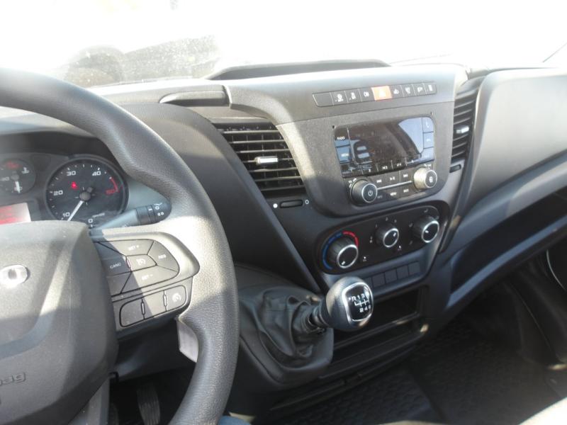 Véhicules spéciaux Iveco Daily 35C16 Porte voitures
