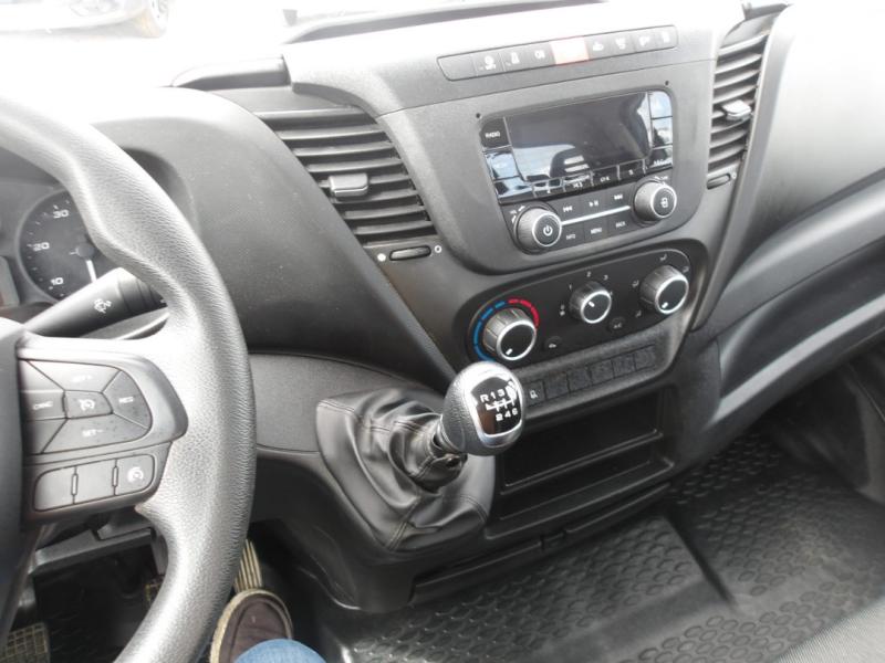 Benne Iveco Daily 35C16 Benne arrière