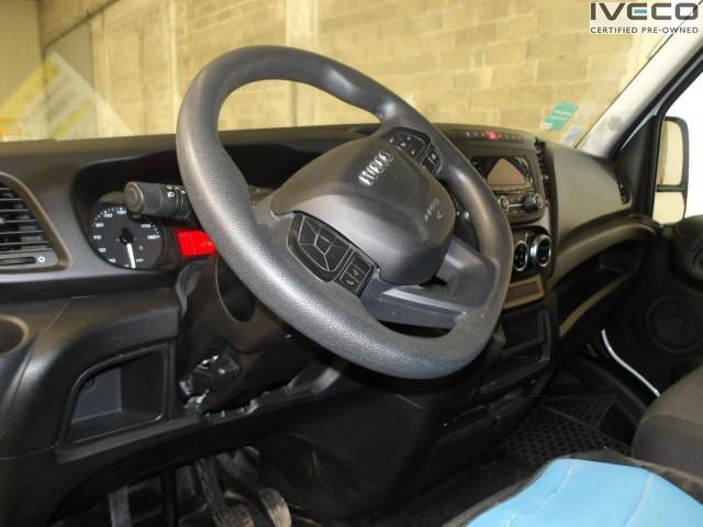 Benne Iveco Daily 35C16 Benne arrière