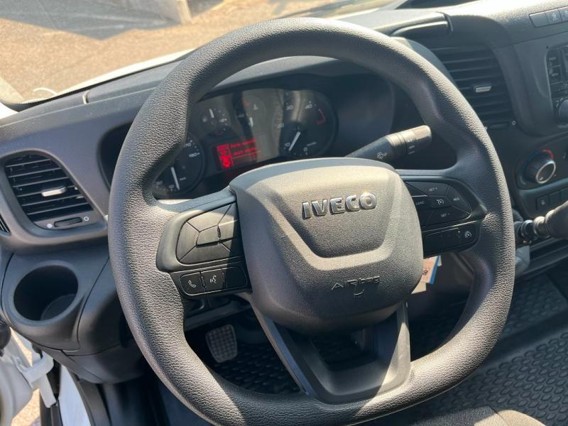 Caisse grand volume Iveco Daily 35C16