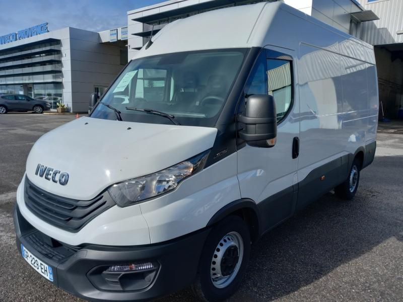 Utilitaire Iveco Daily 35S14V12 Fourgon Fourgon moyen