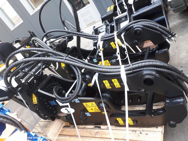 Photo ONE TP Pince pose cintres pour pelles 13-55 tonnes  image 5/7
