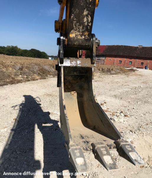 Photo ONE TP Godet canalisation ou tranchée pour toutes pelles  image 6/11