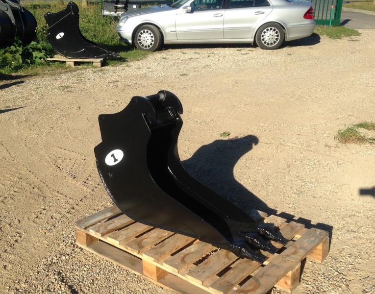 Photo ONE TP Godet canalisation ou tranchée pour toutes pelles  image 8/11