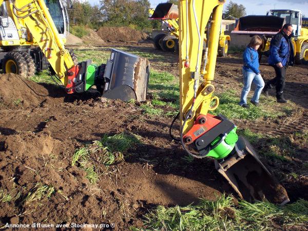 Photo ONE TP Attache rotative ROTO-ONE pour pelle 2 à 3,5 tonnes  image 4/10