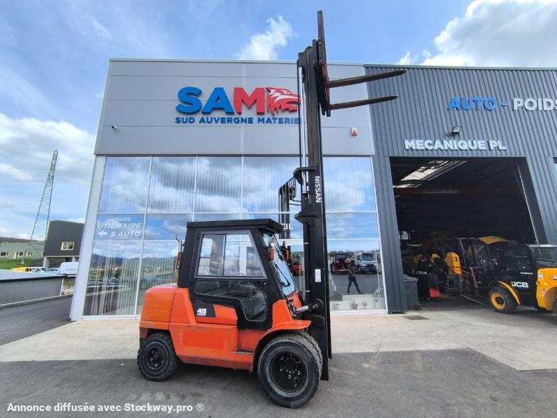 Photo Nissan 4.5 T  image 2/19