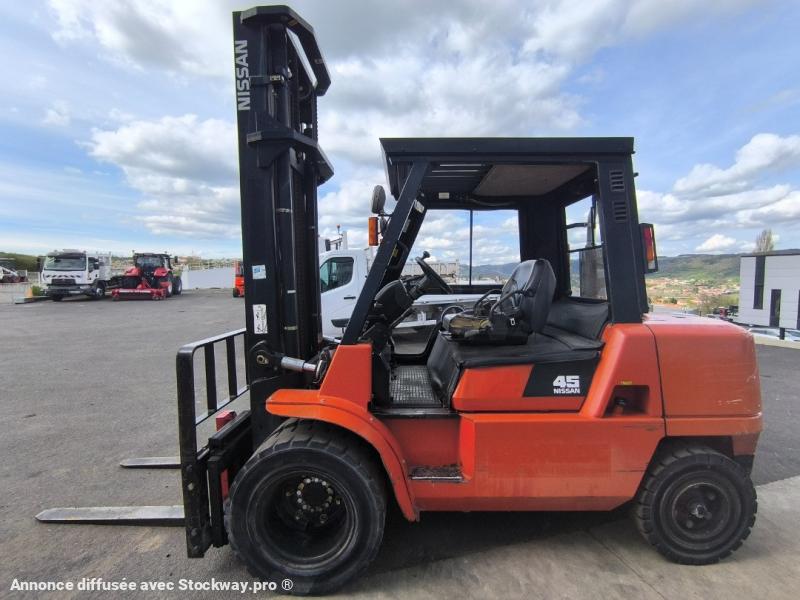 Photo Nissan 4.5 T  image 8/19