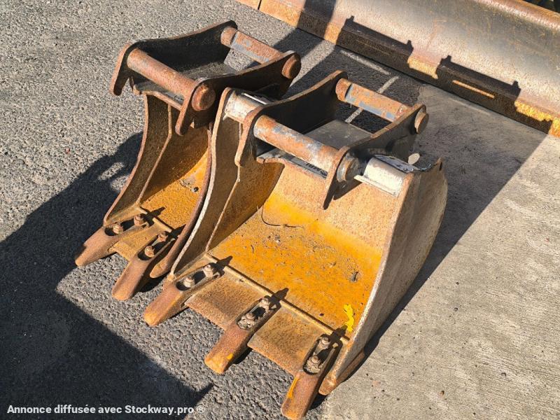 Photo Komatsu PC16R-3 HS  image 16/18