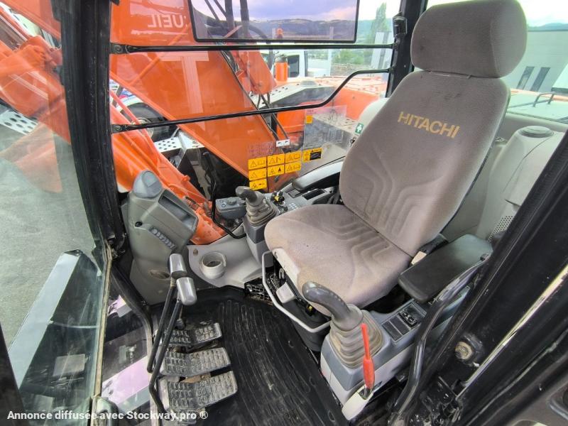 Photo Hitachi ZX135US-5B  image 14/18