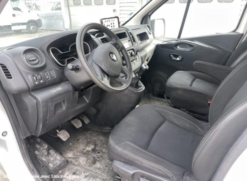 Photo Renault Trafic L1H1 DCI 145 image 5/10