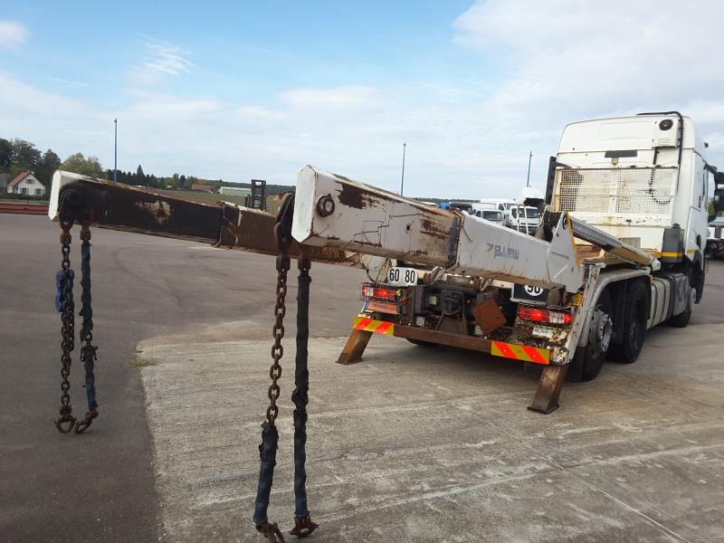 truck Renault Gamme C Trailer body two loading arms with chains