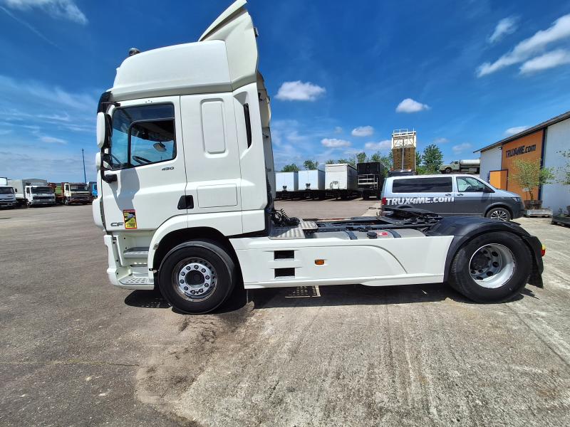 Cabeza tractora DAF CF 460