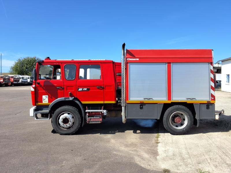 Camión Renault Midliner 210 Vehículos especiales Bomberos