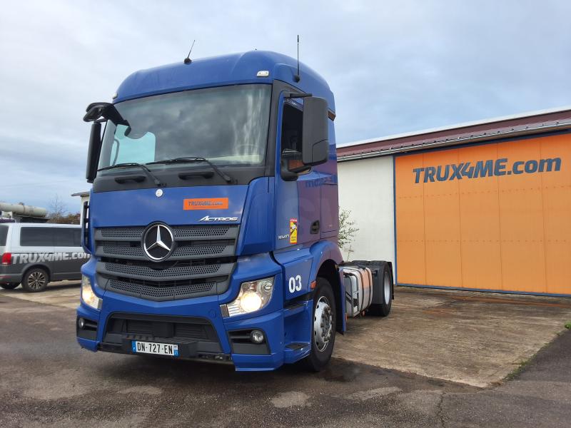 Cabeza tractora Mercedes Actros 1840