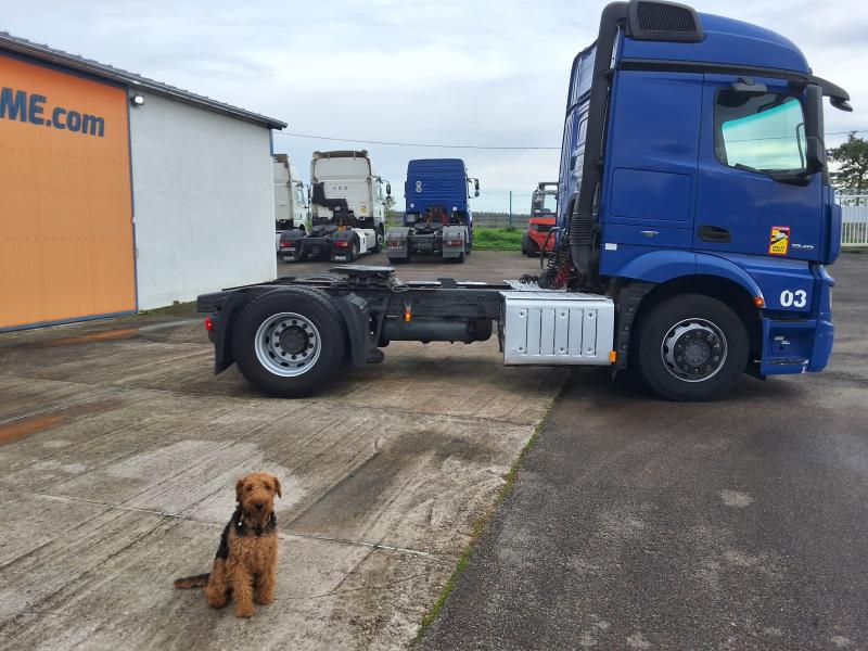 Tracteur Mercedes Actros 1840