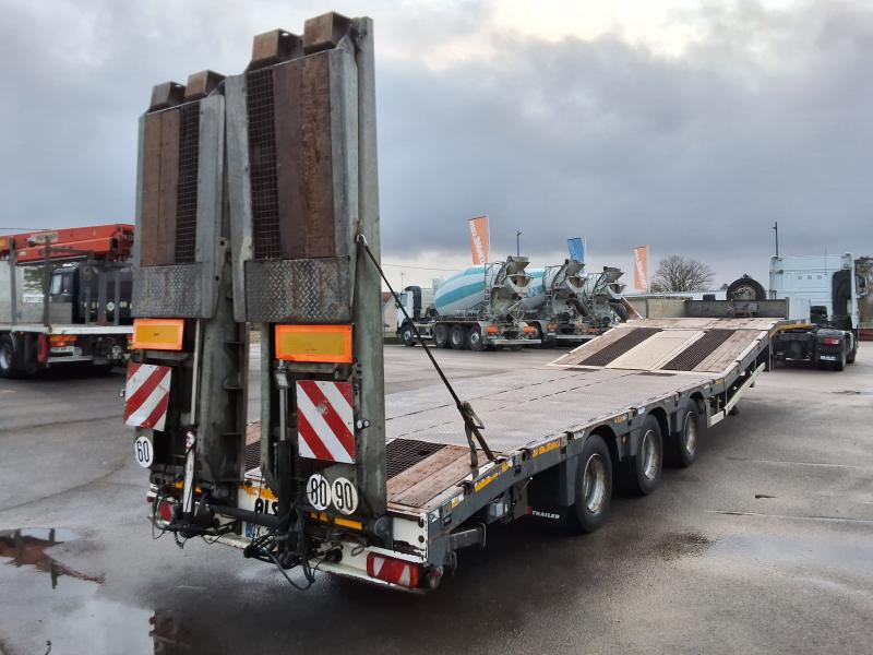 Semi-trailer Max Trailer F-S43-1A1YM Low loader