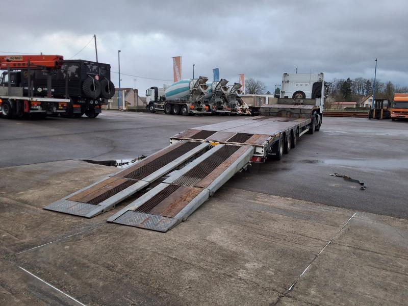 Semi-trailer Max Trailer F-S43-1A1YM Low loader