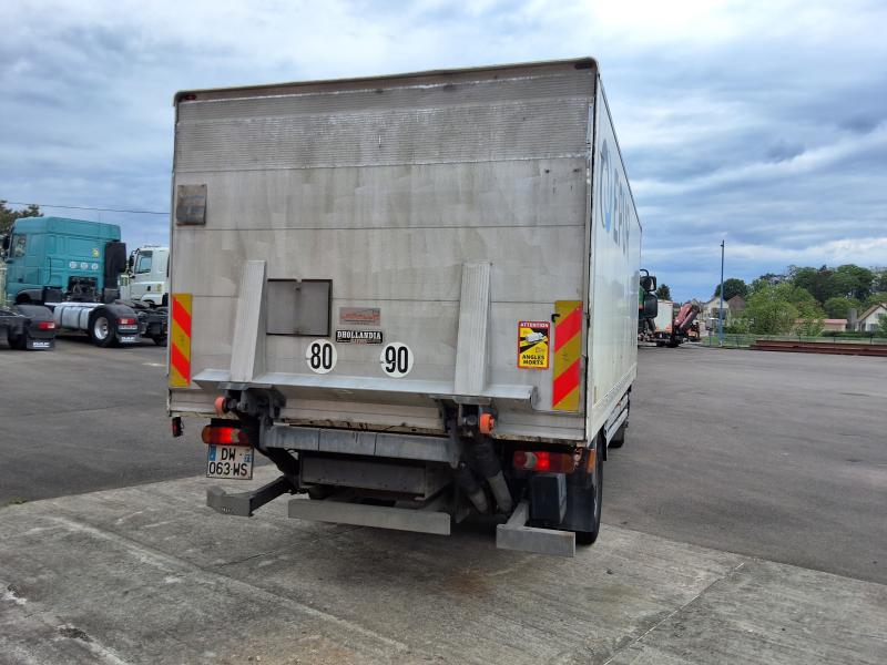 Camion DAF LF 250 Fourgon
