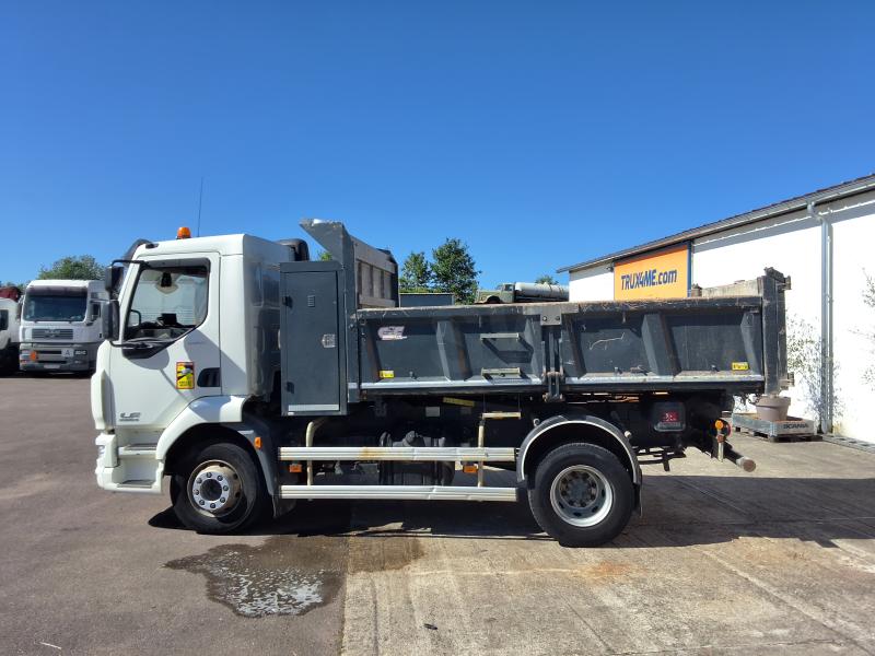 Camion DAF LF 260 Benne Bi-benne