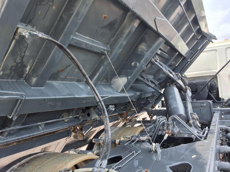 truck DAF CF 410 Dump body Two-directional trailer body