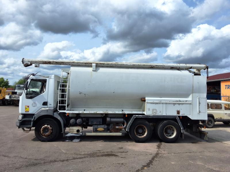 truck Renault Kerax 420 DCI Tank Food