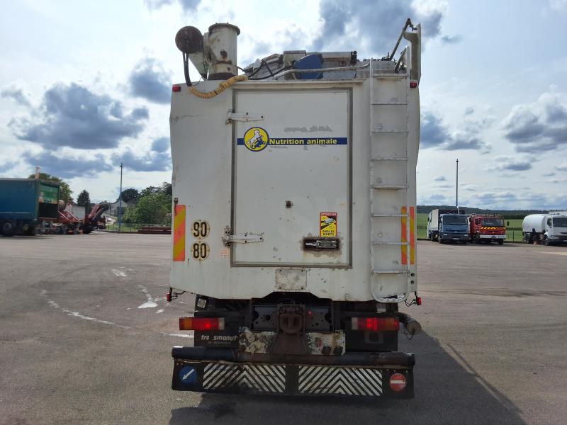 truck Renault Kerax 420 DCI Tank Food
