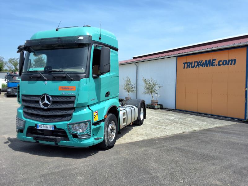 Cabeza tractora Mercedes Actros 1848 L