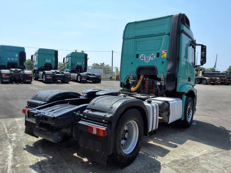 Cabeza tractora Mercedes Actros 1848 L