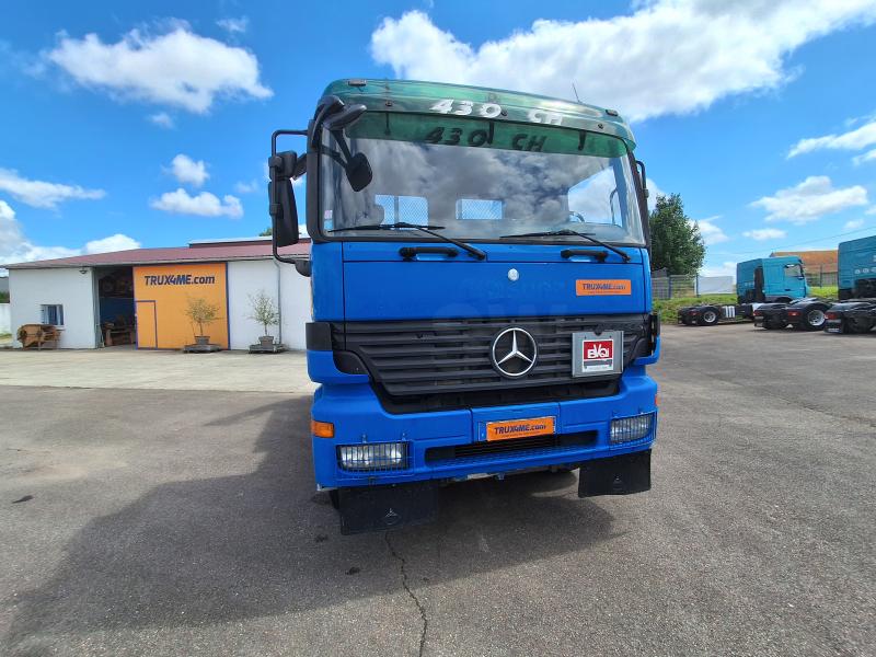 truck Mercedes Actros 1843 Trailer body two loading arms with chains