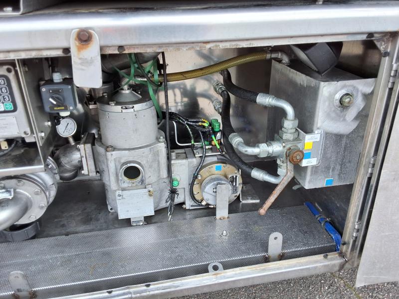 Semi-remorque Louault SEMI PETROLIERE Autre