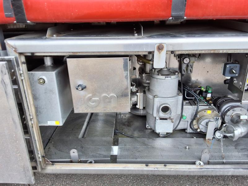 Semi-remorque Louault SEMI PETROLIERE Autre
