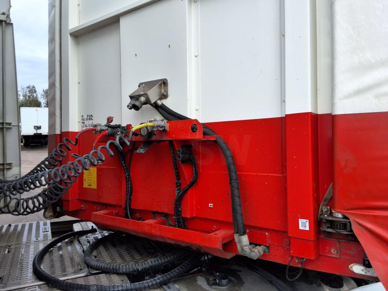 Semi-remorque Louault SEMI PETROLIERE Rideaux coulissants PLSC