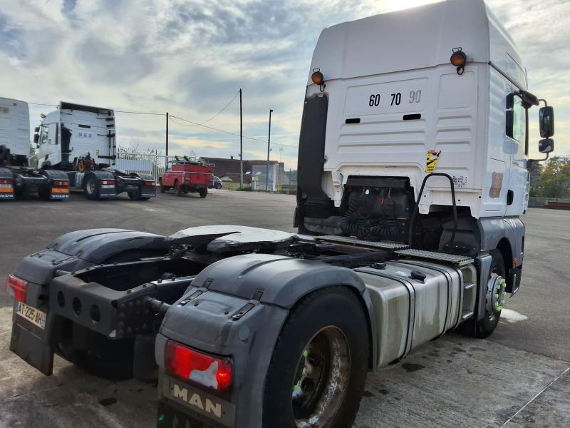 Tracteur MAN TGA 18.390