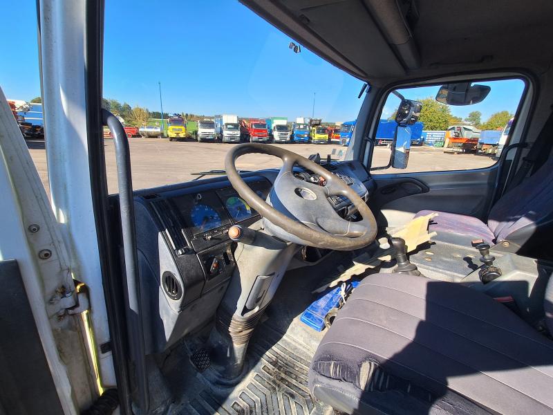 Camión Mercedes Atego 917 Furgón
