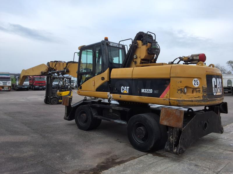 Excavator Caterpillar M322D MH industrial excavator
