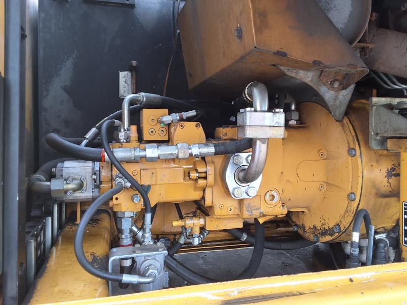 Excavator Caterpillar M322D MH industrial excavator