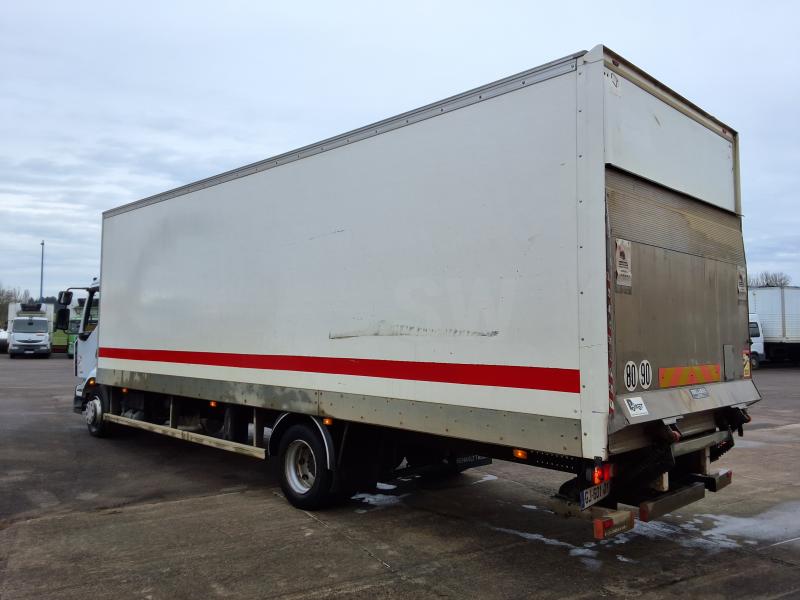 Camión Renault Midlum 220.12 DXI Furgón