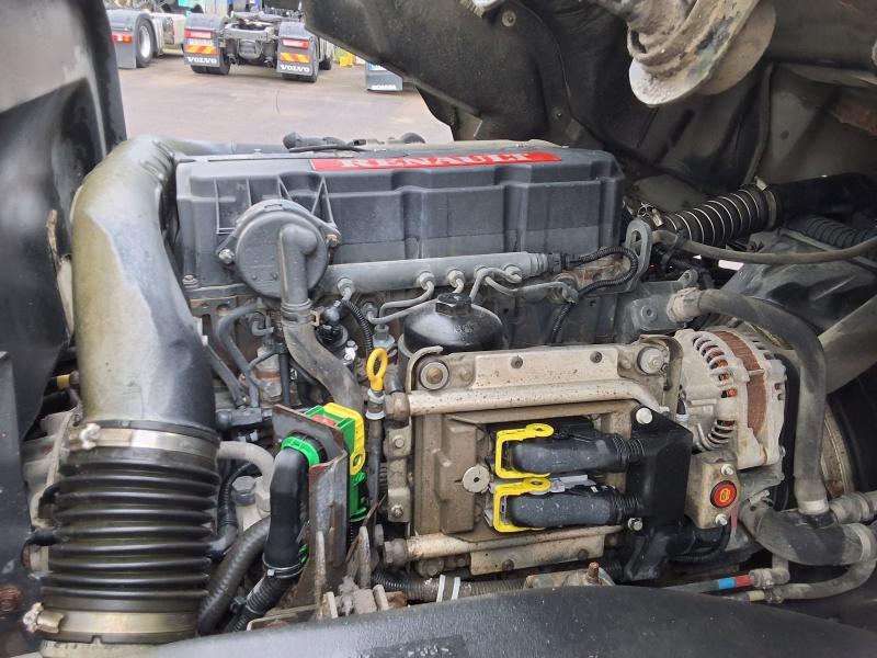 Camion Renault Midlum 190.13 DXI Fourgon