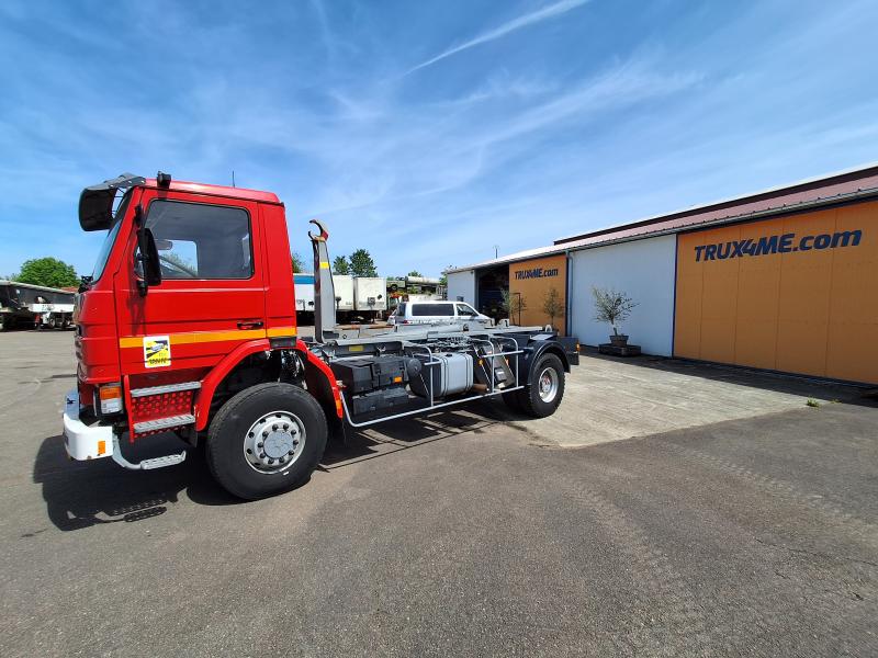 truck Scania P 113H320 Hook arm system