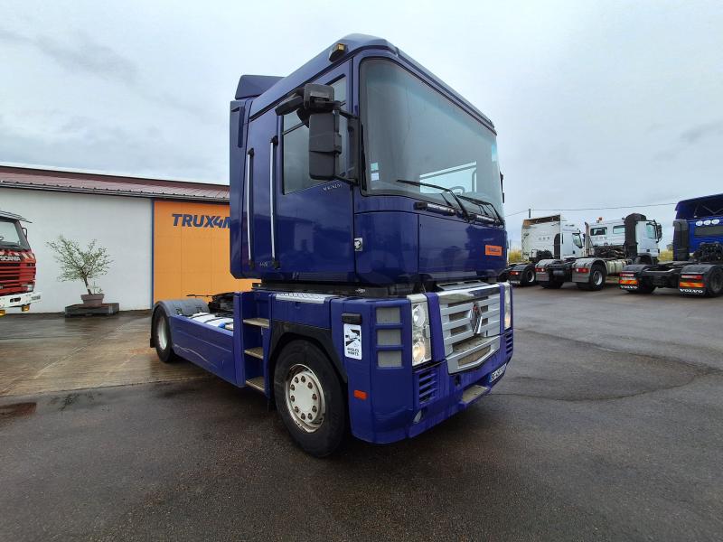 Tracteur Renault Magnum 460 DXI