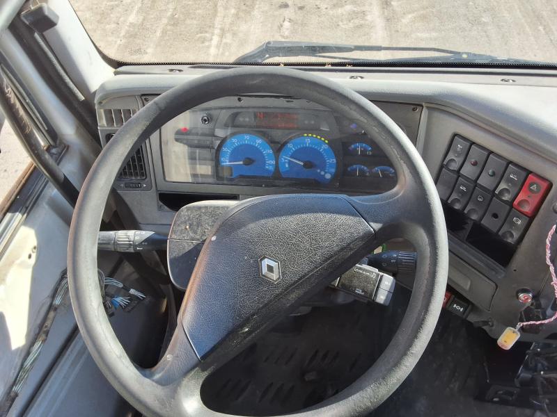 Camión Renault Midlum 220 DCI Furgón