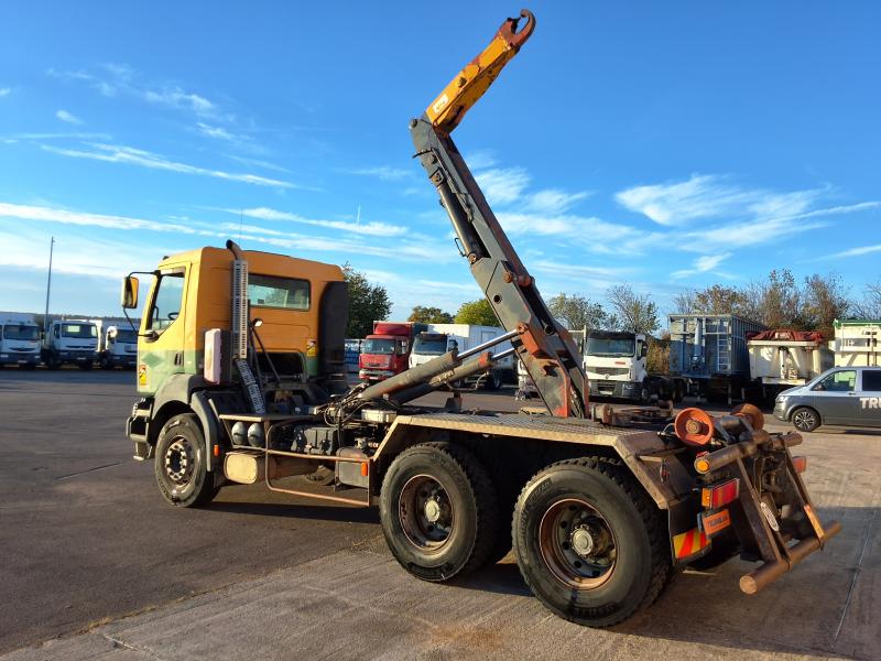 Camión Renault Kerax 380.26 Ampliroll