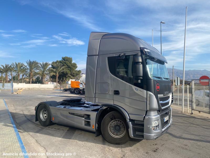 Photo Iveco Stralis AS 440 S 48 TP image 3/11